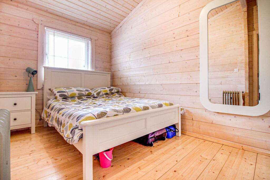 House in Swindon, Melksham Without - View 5