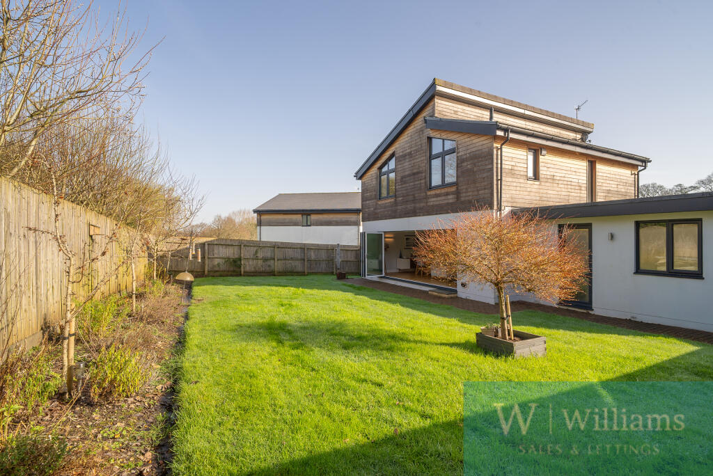 Everlong, Swaylands Close, Ryde, Isle Of Wight photo 2
