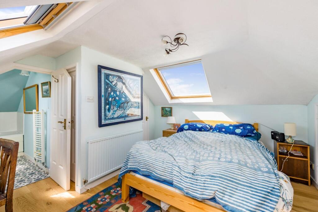 Apartment in Brighton - More