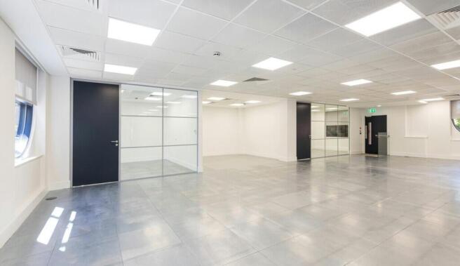 Goldvale House  Woking  Office 6.jpg