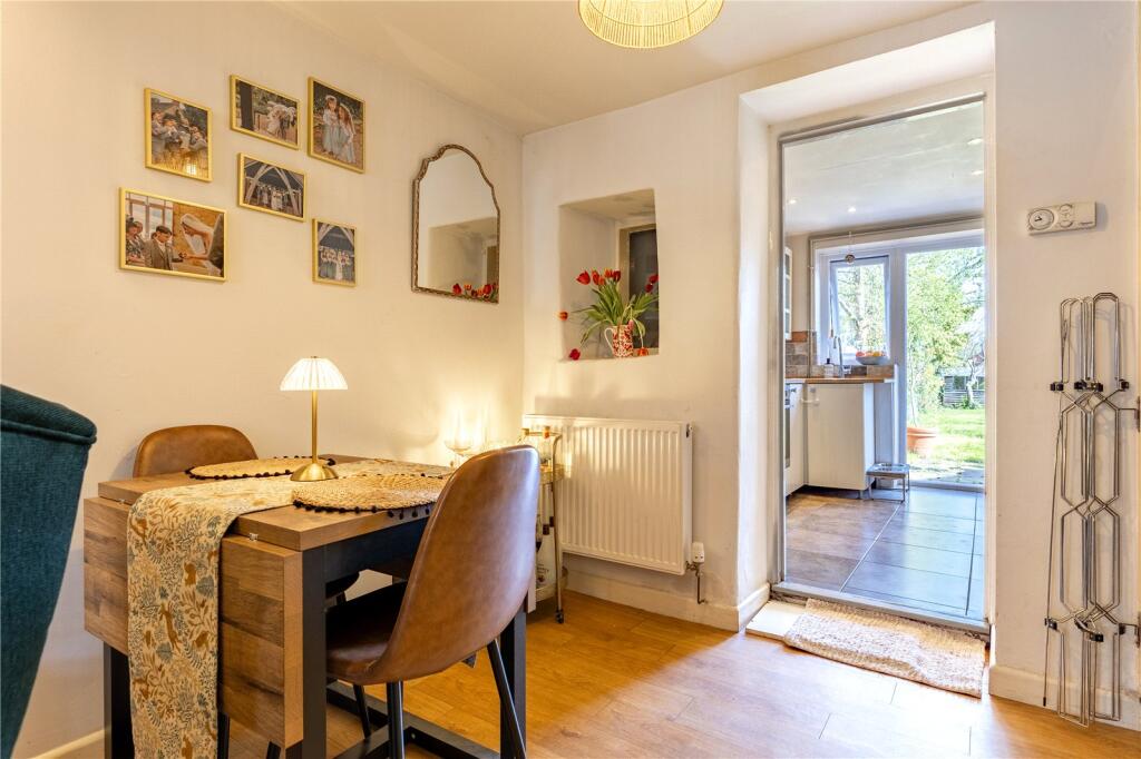 House in Cotswold, Cirencester - View 3