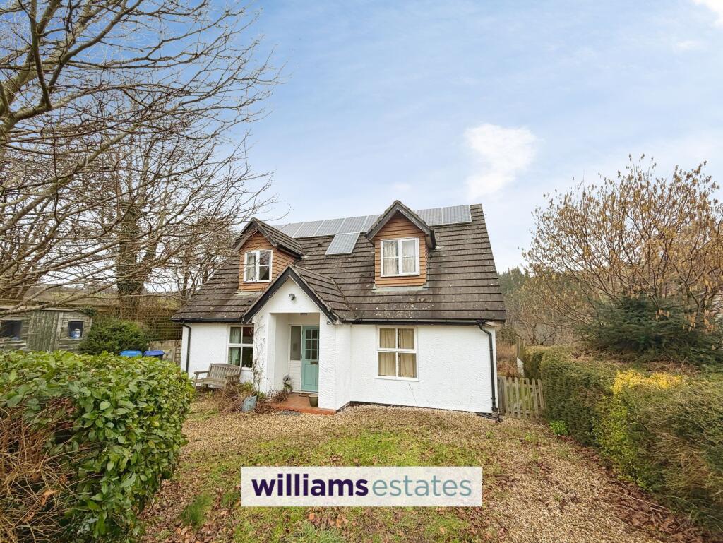 Main image of property: 1 Maes Y Delyn, Cyffiliog, LL15