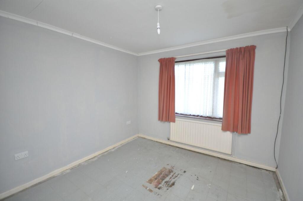 Gouldings Avenue,walton-on-the-naze photo 4