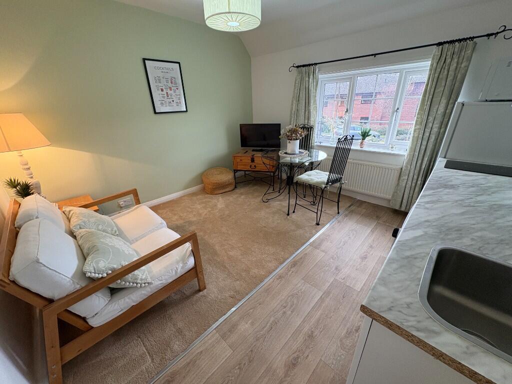 Main image of property: Knights Lane, Stratford-Upon-Avon, Warwickshire, CV37