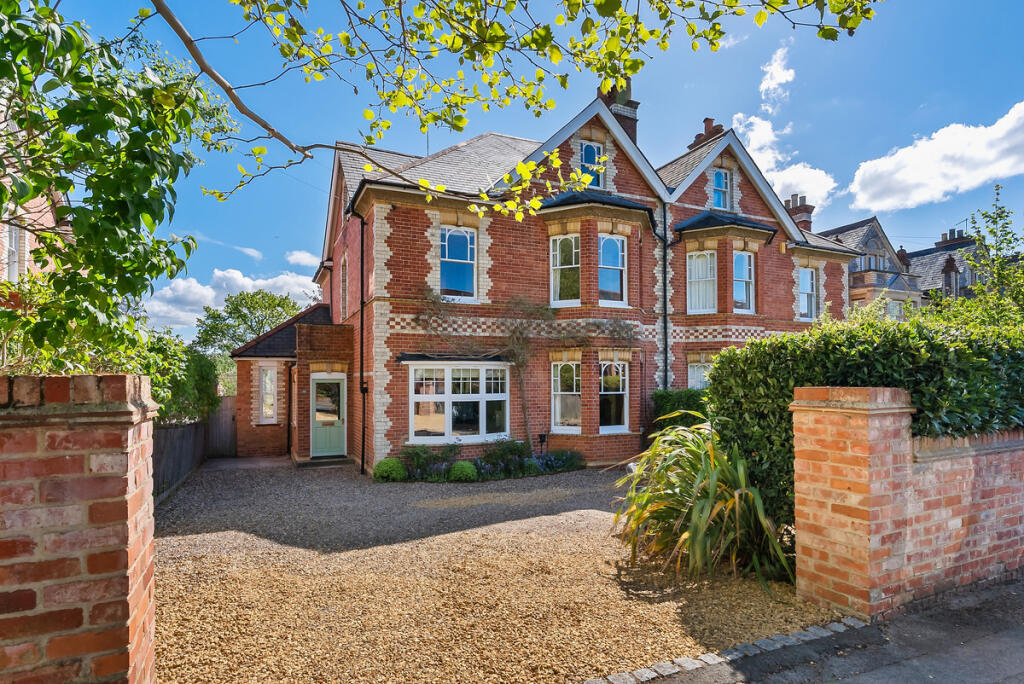 Main image of property: Kidmore Road, Reading, RG4