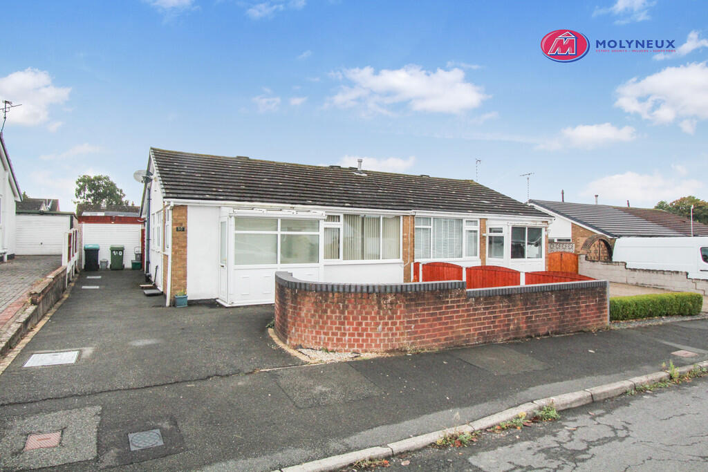 Main image of property: 10 Northwood