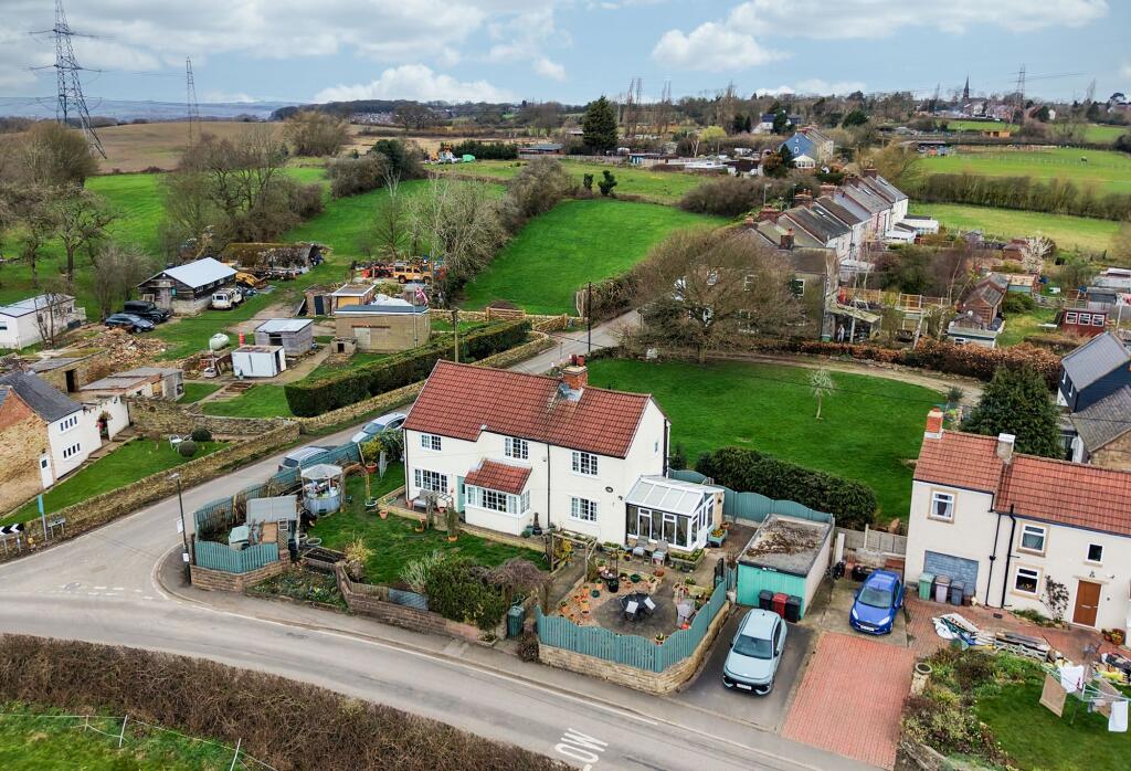 Main image of property: Lower Alley, Calow, S44