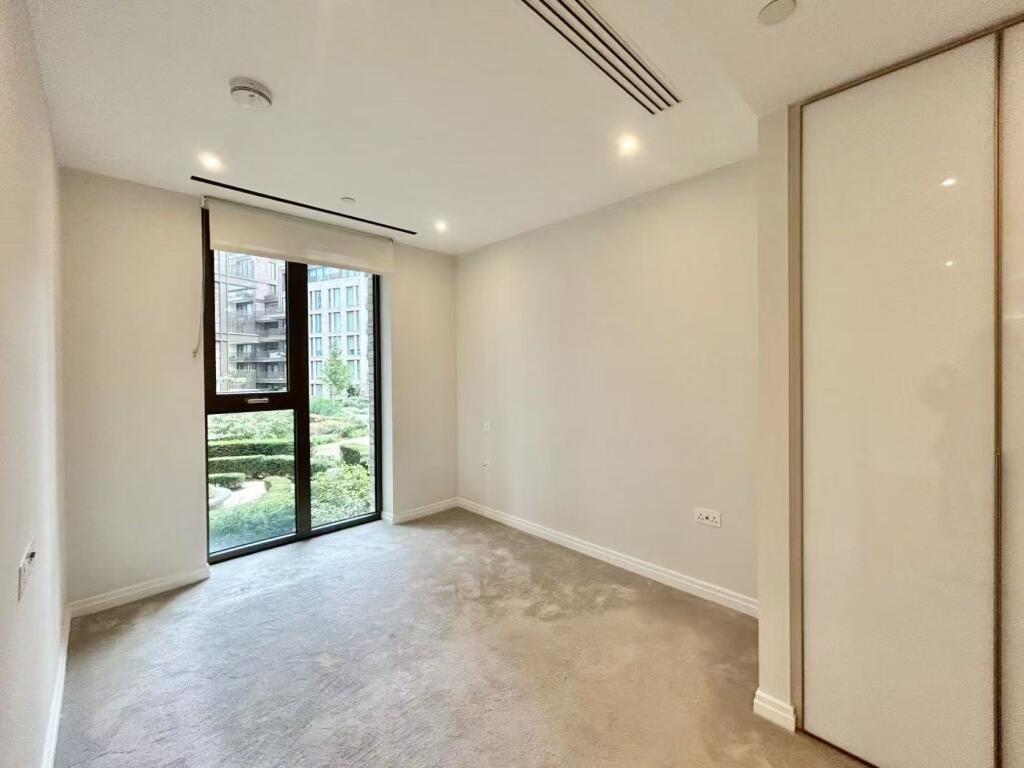 Apartment in London - More