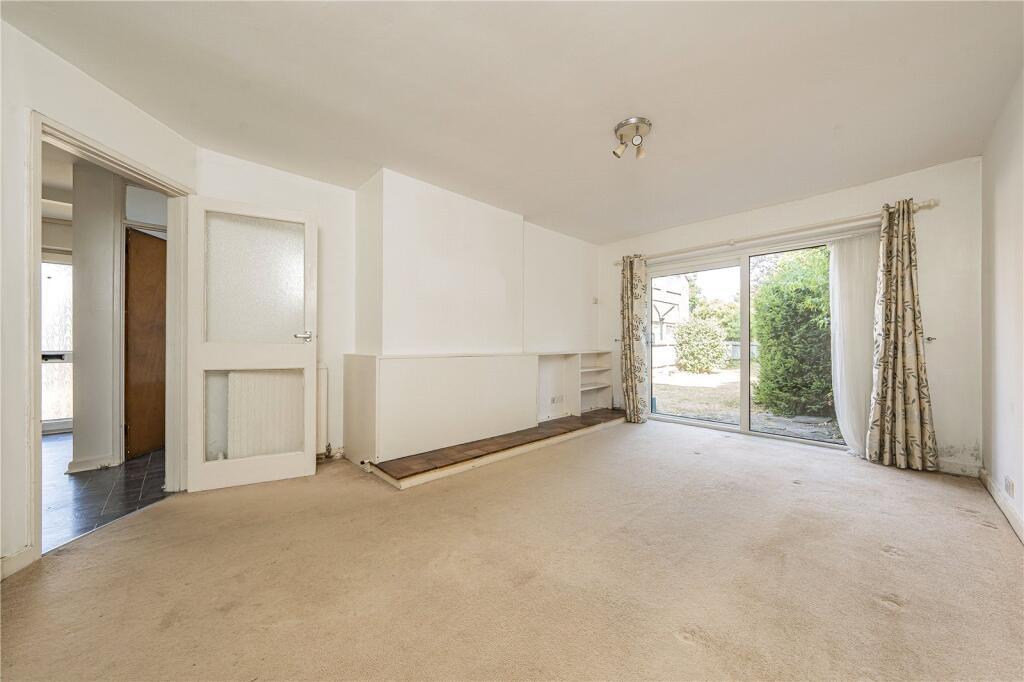 Apartment in New Malden - View 4