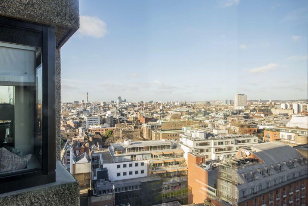 Apartment in London, West Smithfield, City of London - More