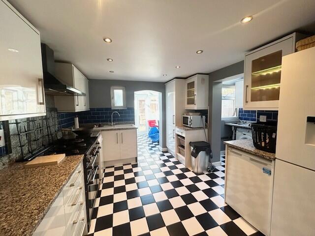 Main image of property: Rose Valley, Brentwood, CM14 4HJ