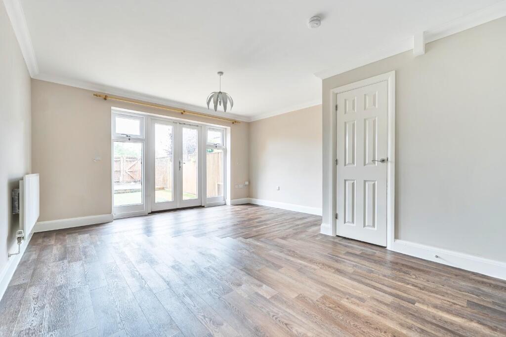 House in Tonbridge - View 2