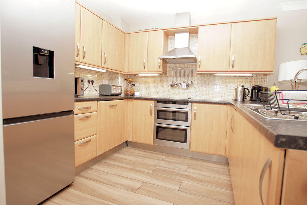 House in Gosport, Lee-on-the-Solent - View 3