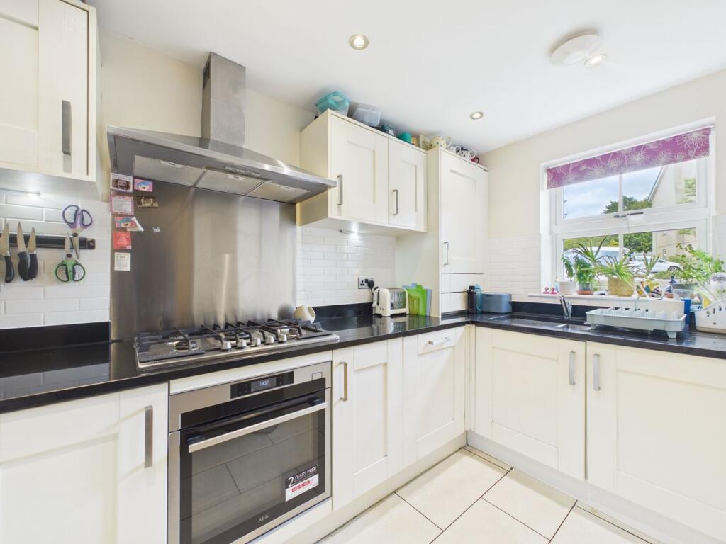 House in Stevenage - View 2