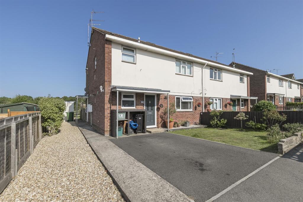 Main image of property: Minsmere Road, Keynsham, Bristol