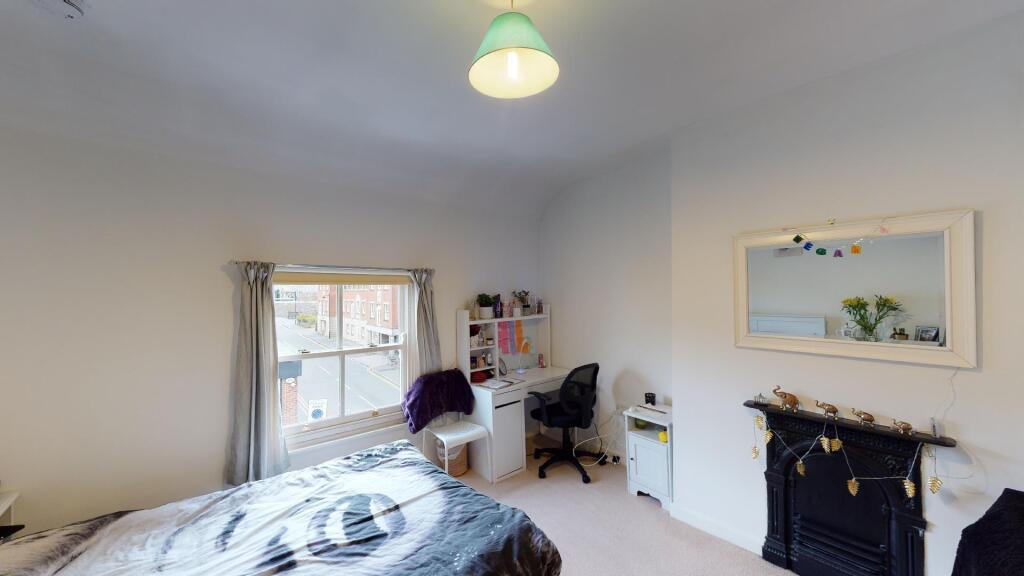 Apartment in Sheffield - View 5