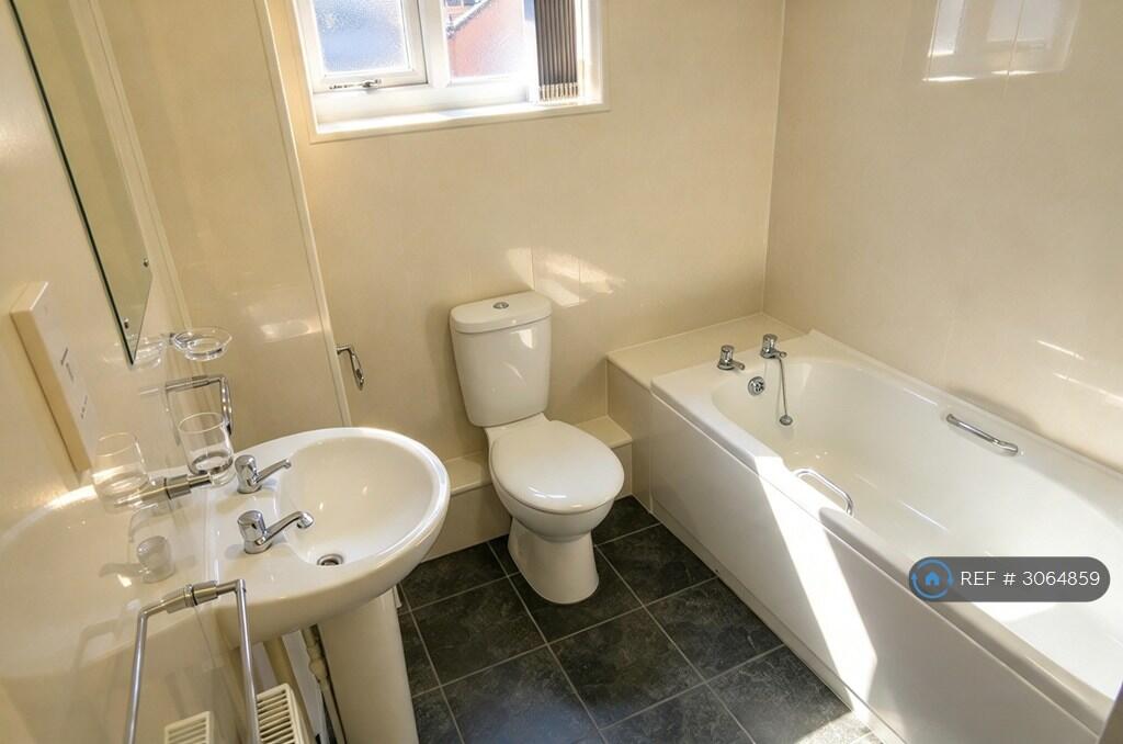 Apartment in Llandudno, Coedpoeth - View 3