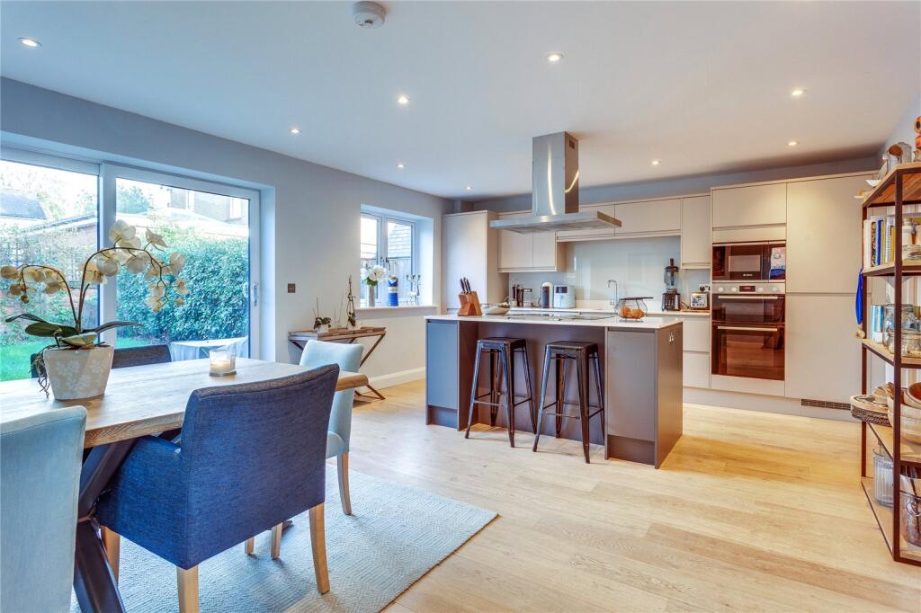 Braybrooke Road, Wargrave, Berkshire, RG10 photo 2