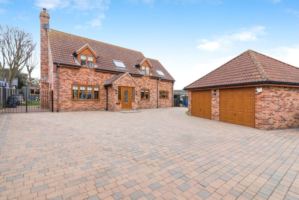 4-bed detached on Long Road, Lowestoft, £575,000