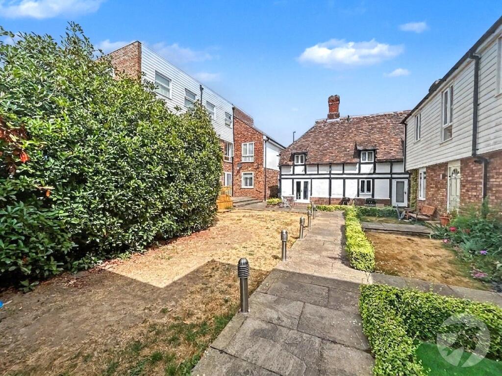 Main image of property: Foots Cray High Street, Sidcup, DA14