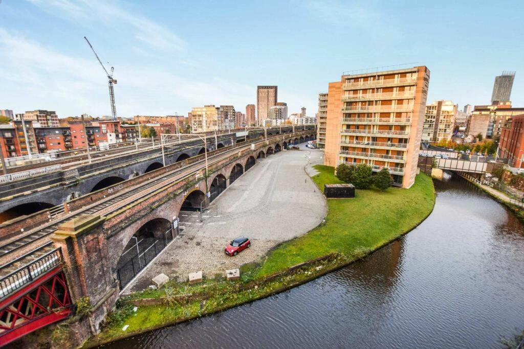 2-bed apartment on 62 Ellesmere Street, Manchester, M15, £220,000