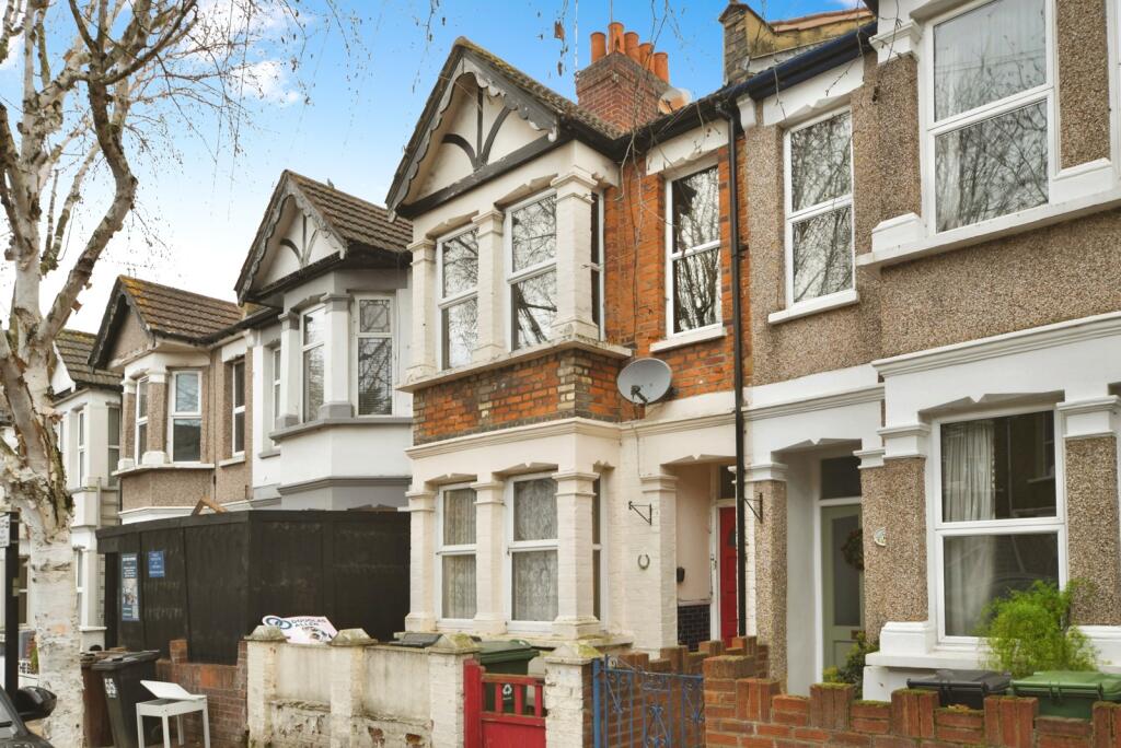 Main image of property: Waverley Road, Walthamstow, E17