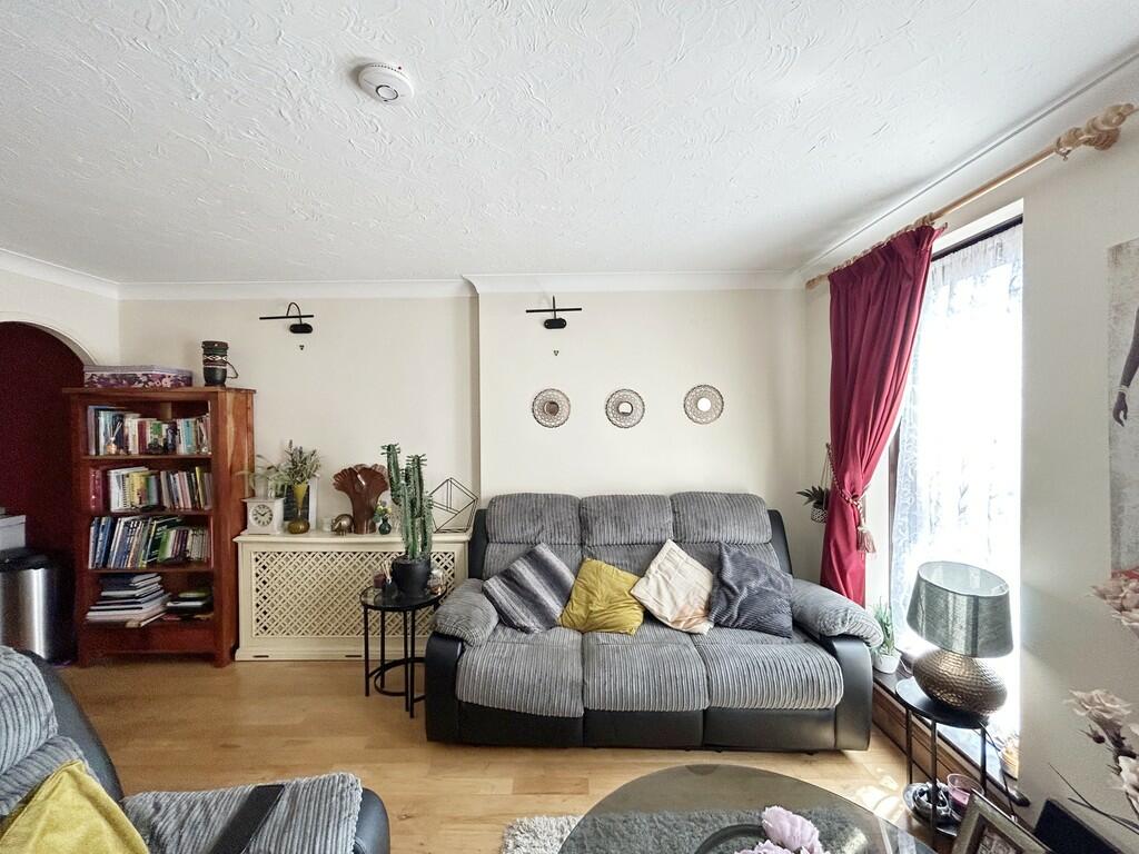 Marks Court, Southend On - Sea photo 4
