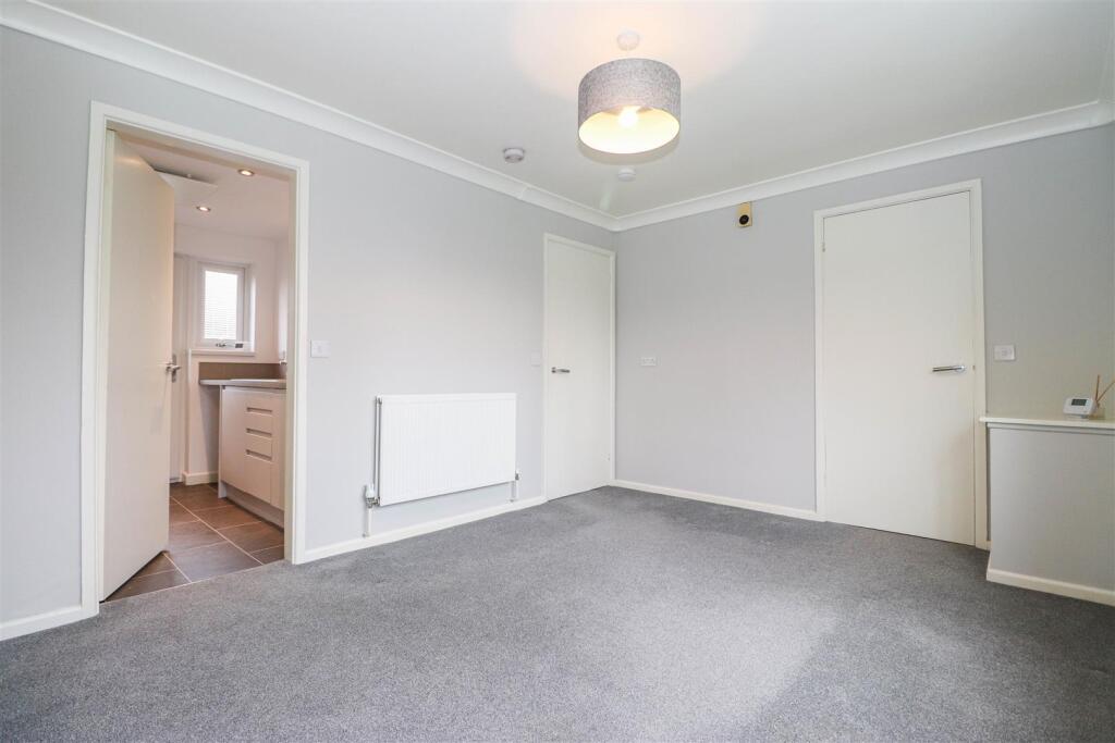 1-bed flat on Ash Grove, Etterby, Carlisle, £66,000