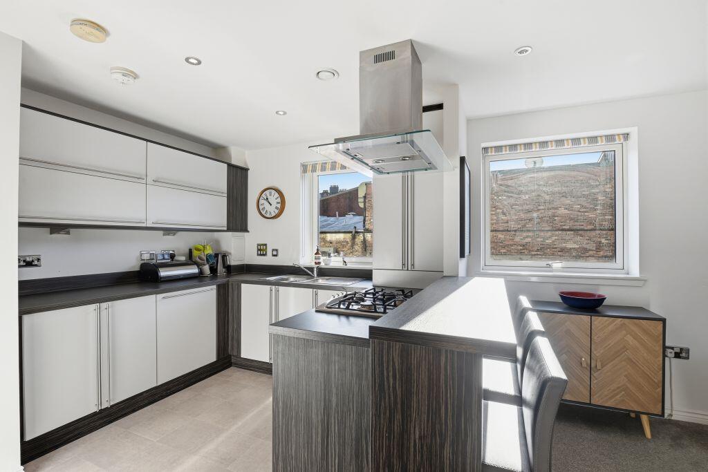 Apartment in Edinburgh, Beaverbank Business Park, New Town/Broughton - View 3