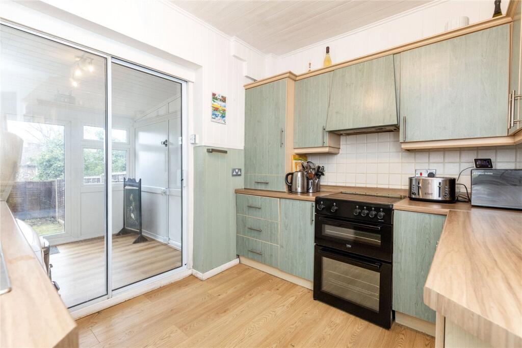 Downham Way, Bromley, BR1 photo 3