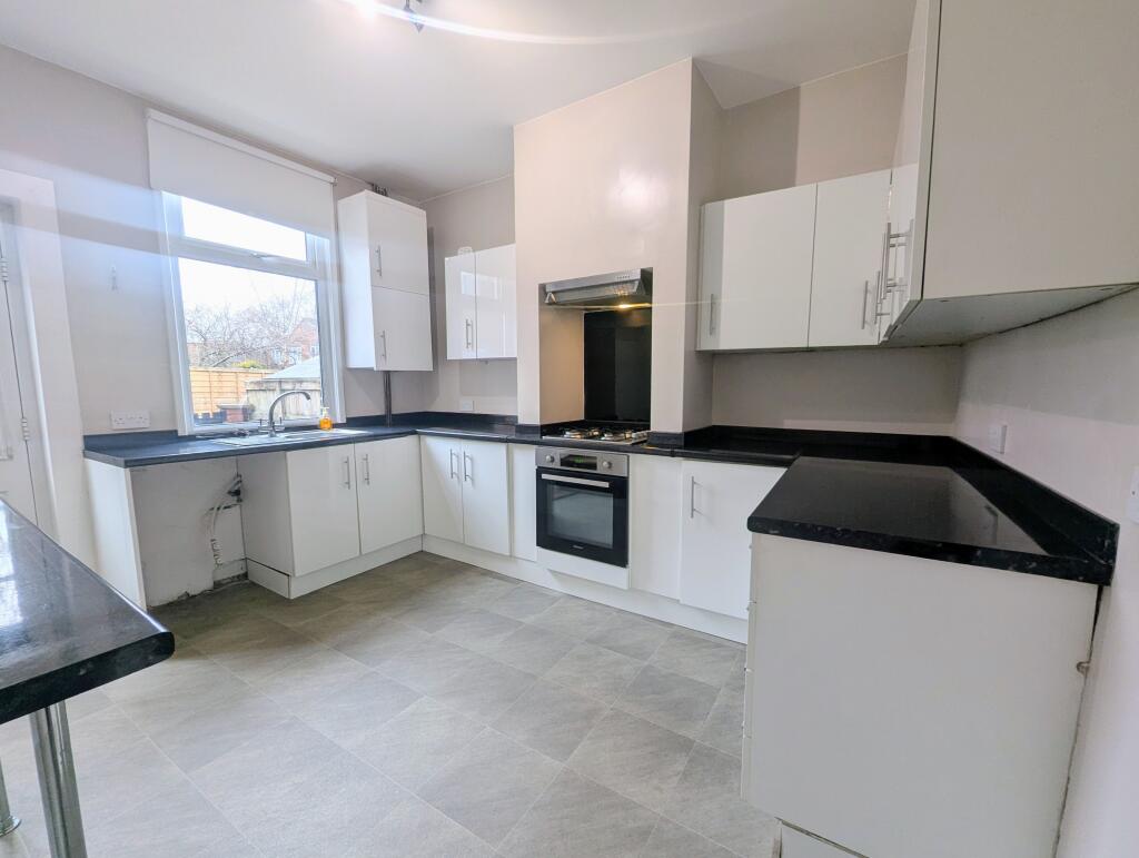 Thomas Street, Bredbury photo 2
