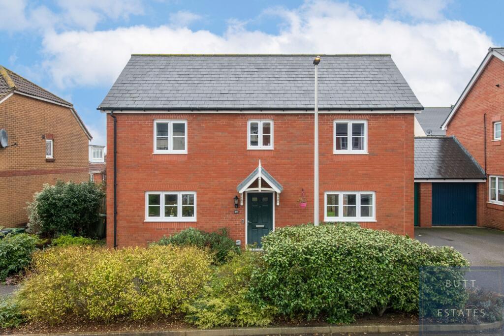 4-bed detached on Sentrys Orchard, Exeter, £425,000
