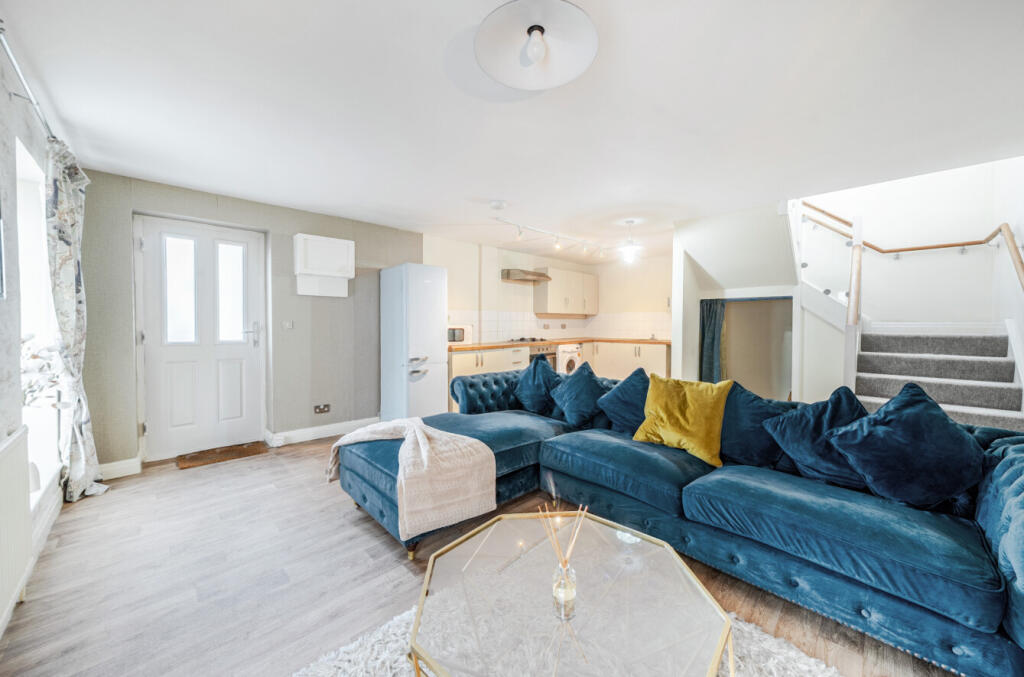 House in North Yorkshire, Harrogate - View 5