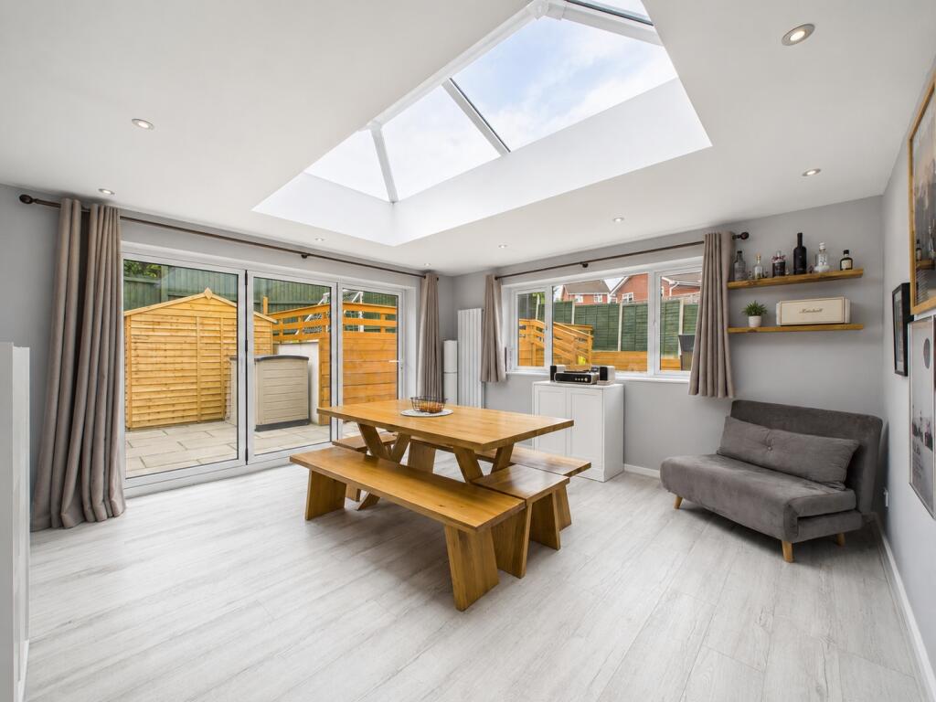 House in Worcester, Dines Green - View 2
