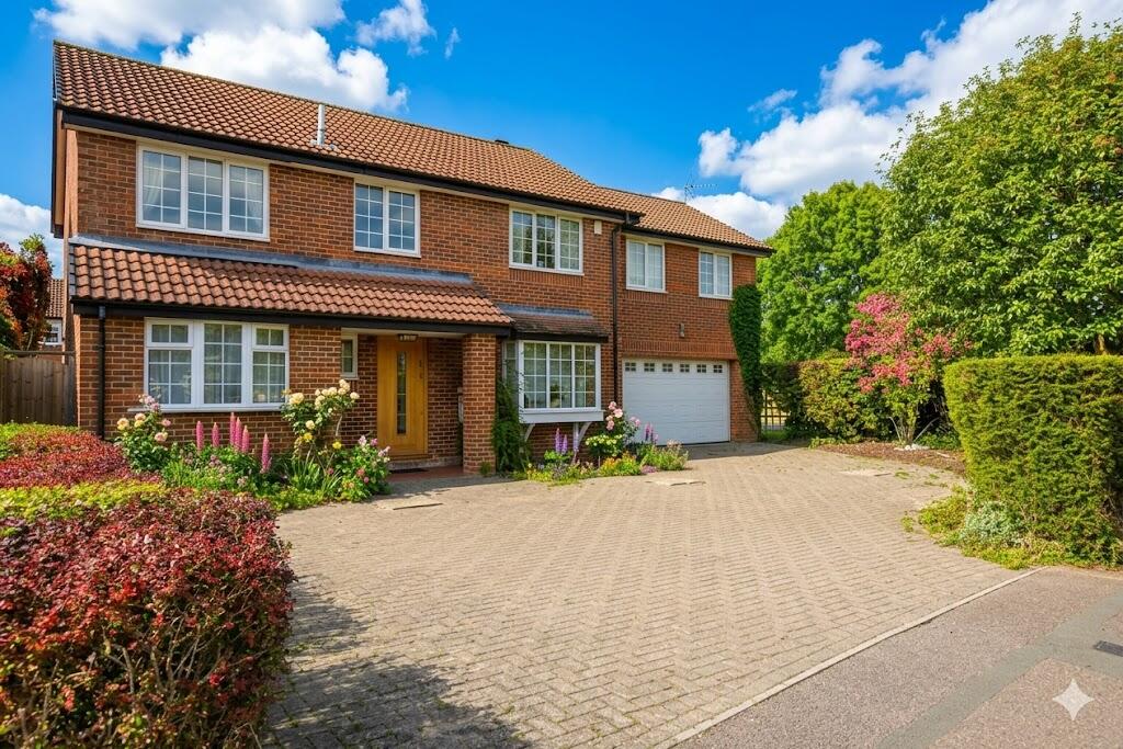 Main image of property: Dulwich Close, Newport Pagnell