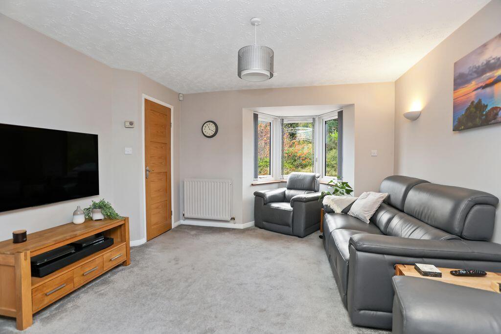 24 Gilberstoun Loan, Edinburgh, EH15 2RQ photo 2