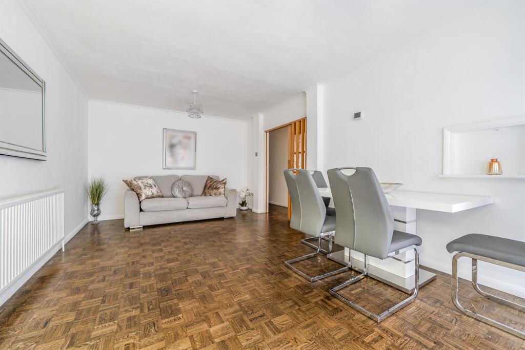 Apartment in London - View 4