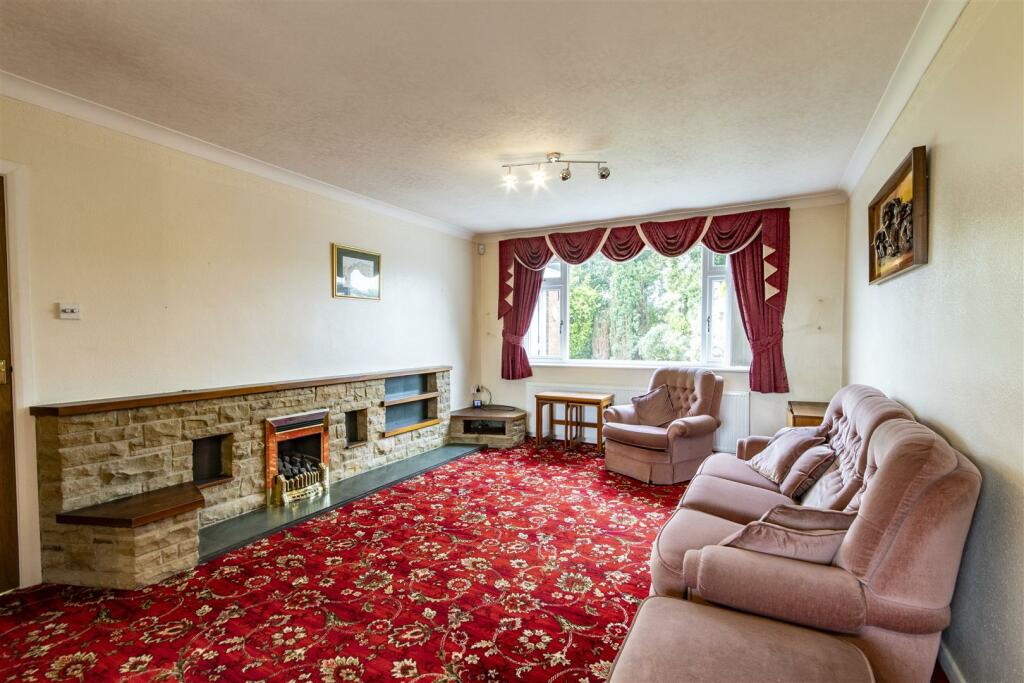 Welbeck Drive, Wingerworth, Chesterfield photo 4