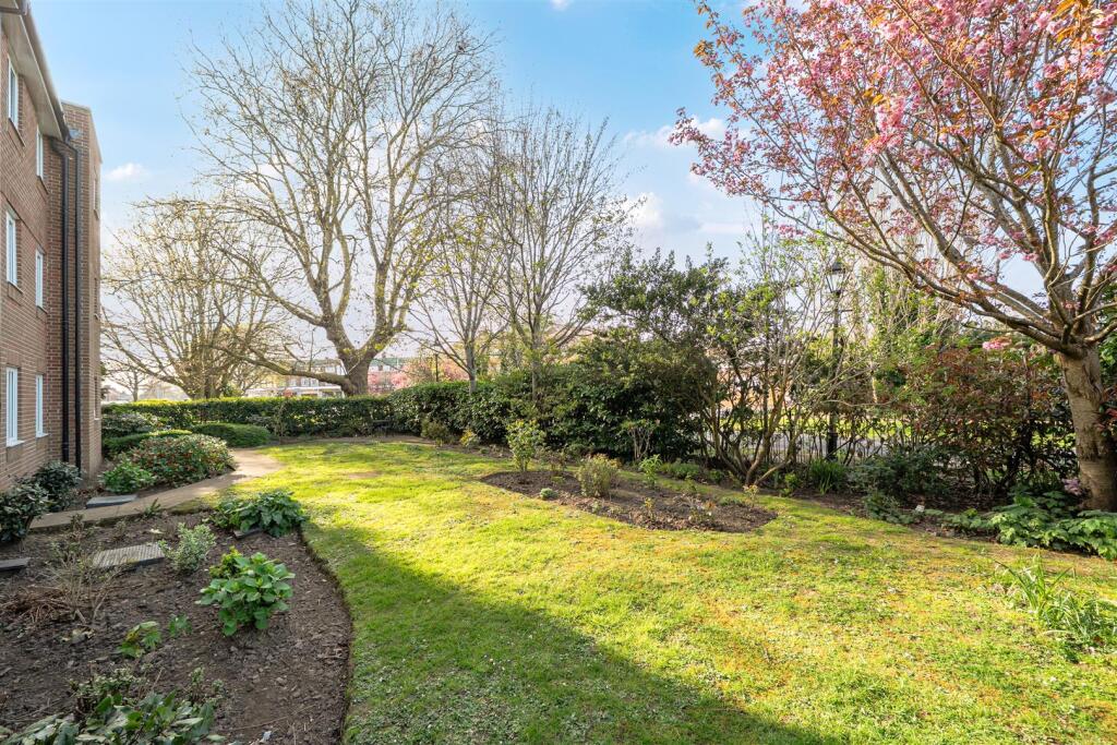 Catherine Lodge, Worthing, West Sussex photo 3