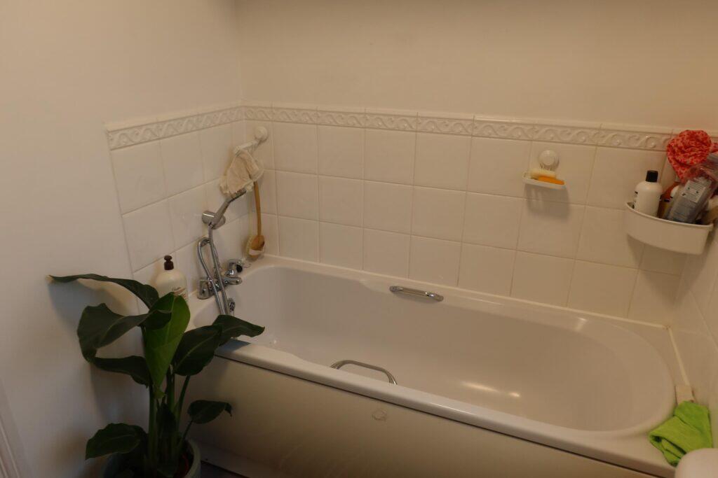 Apartment in Dartford - View 5