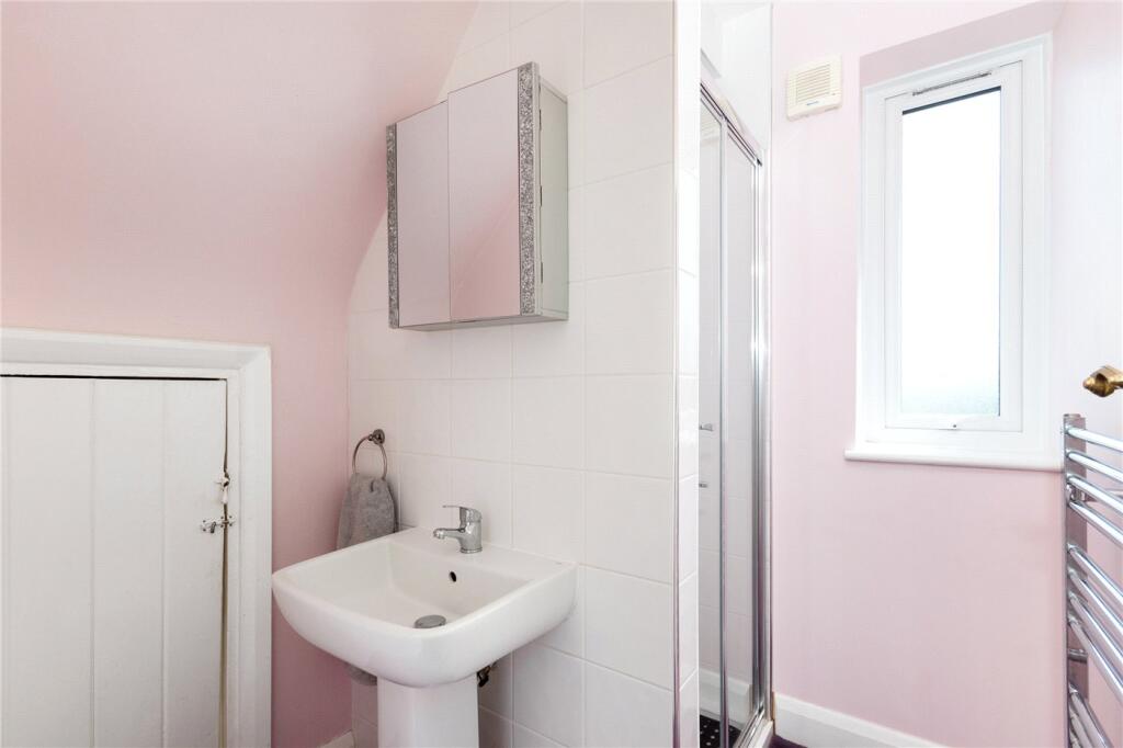 House in London - View 5