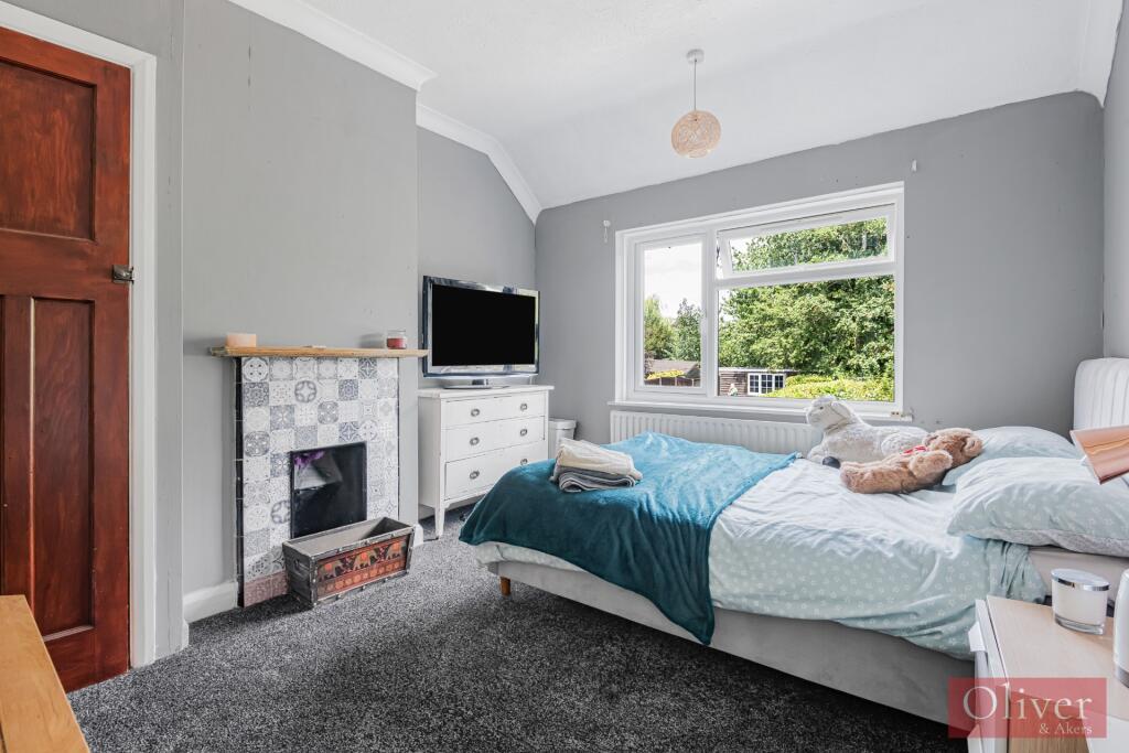 St Annes Road, London Colney, AL2 - View 5