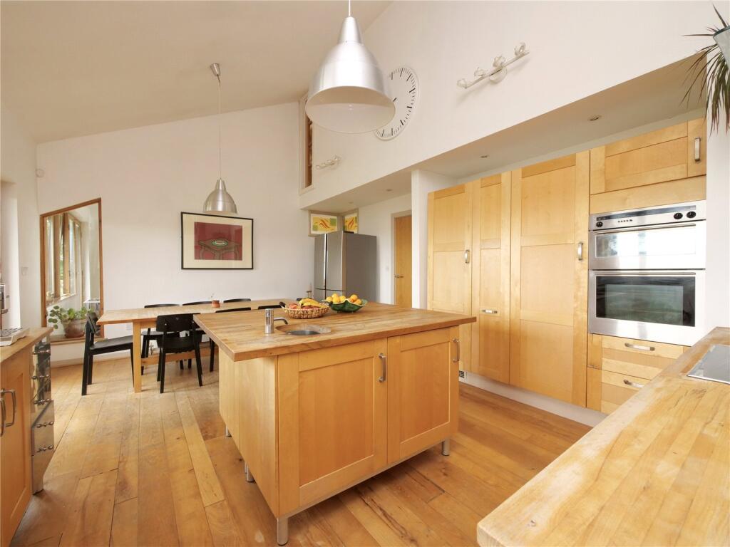 House in Bristol - View 2