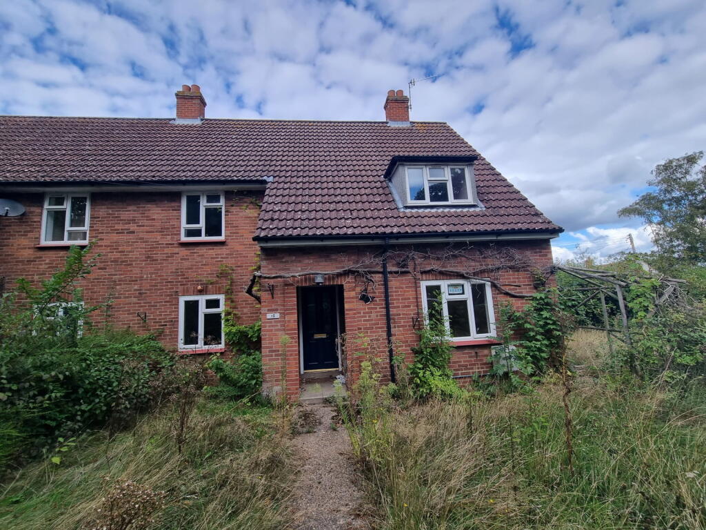 3-bed semi-detached on Carlton, Nr Saxmundham, Suffolk, £150,000