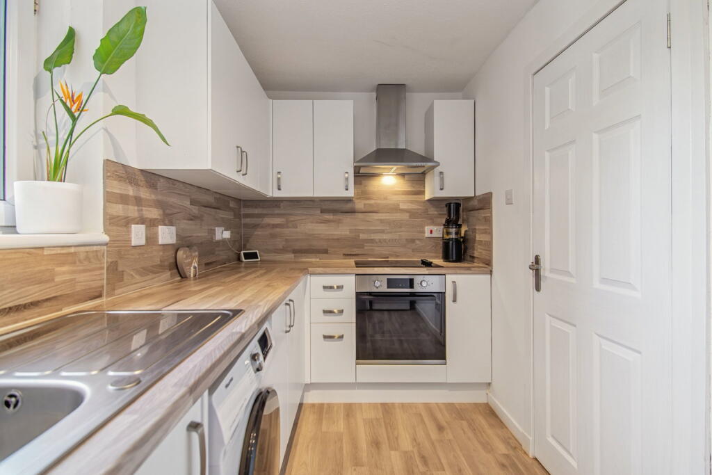 Apartment in East Kilbride, Newlands, Lindsayfield - More