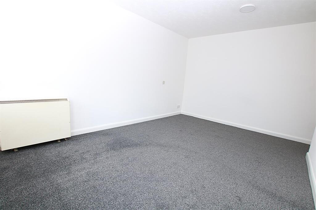 9% Investment Return, Downwood Close - More