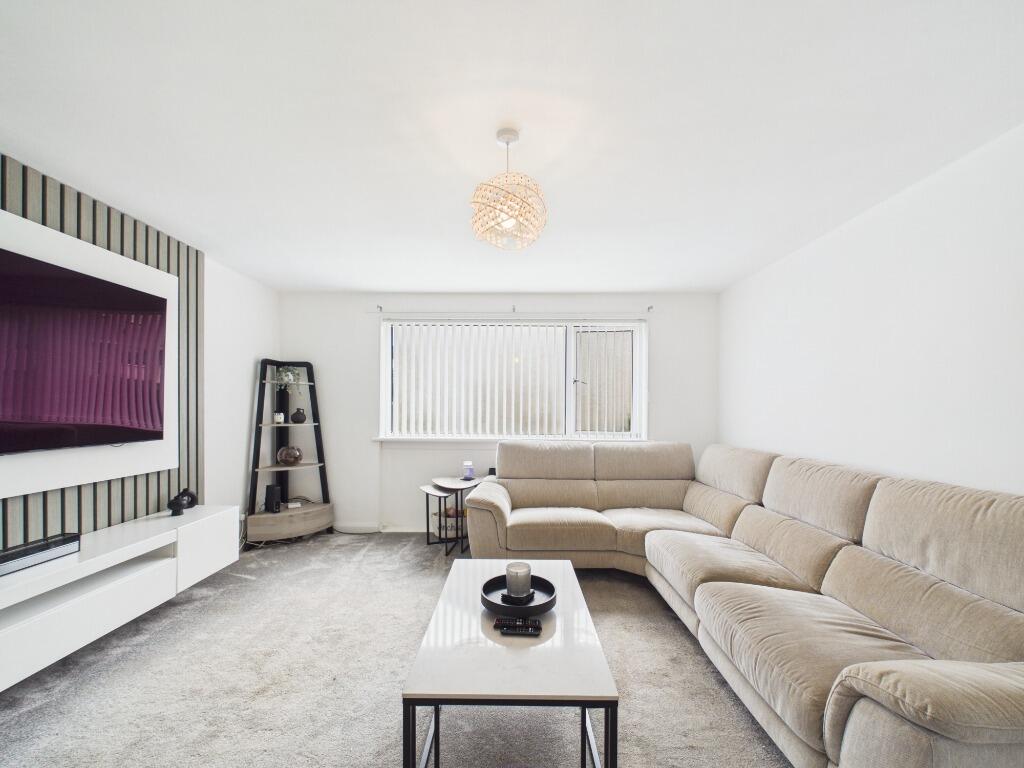 House in East Kilbride, Whitemoss, St Leonards - View 2