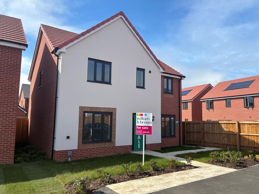 Main image of property: Honours Meadow, Rendlesham, Woodbridge