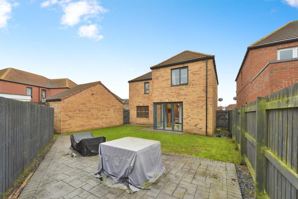 Green Shank Drive, Mexborough photo 4