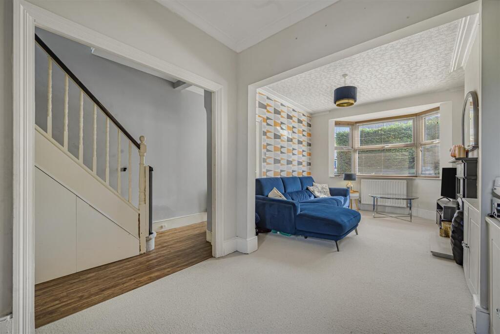 House in London, Chatterton Village, Southborough - View 5